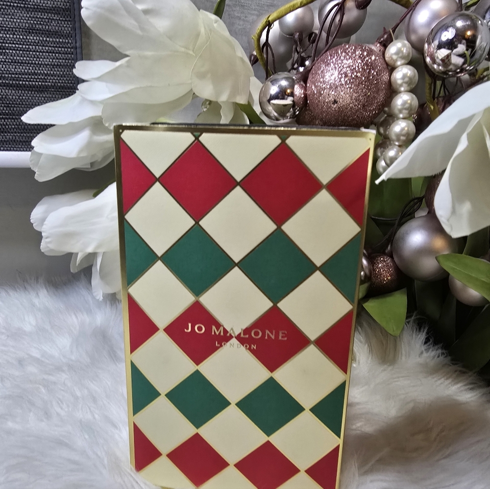 Post Malone London Floral Diffuser Original set has 2Only one Peony available